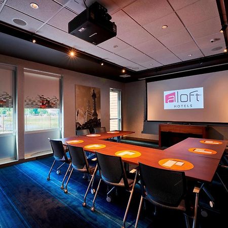 Hotel Aloft Cleveland Airport North Olmsted Exterior foto